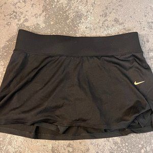 NWT Nike DriFit Skort Golf Tennis Skirt Small Black